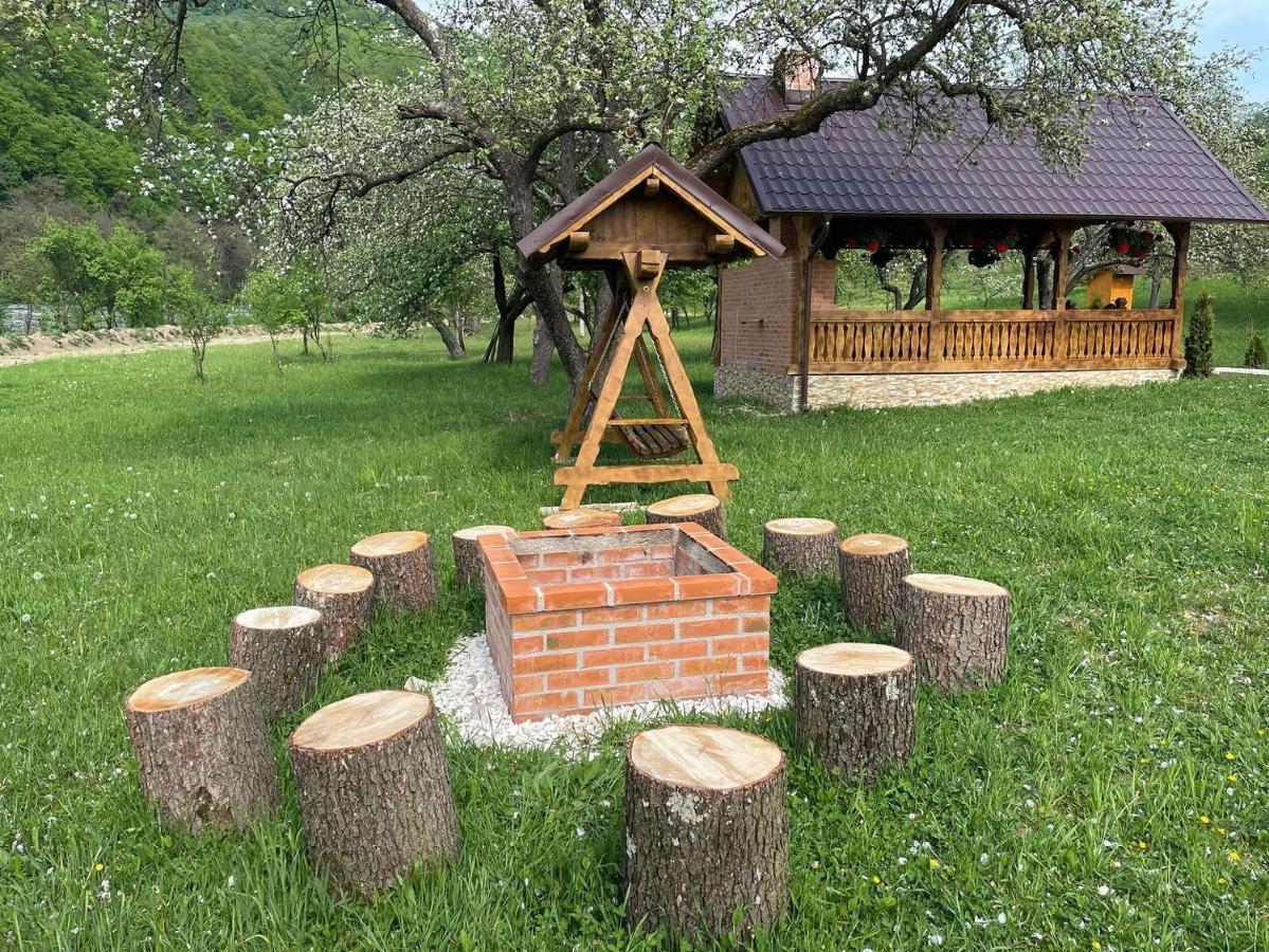 Pensiunea Hai In Maramures Birsana Bagian luar foto